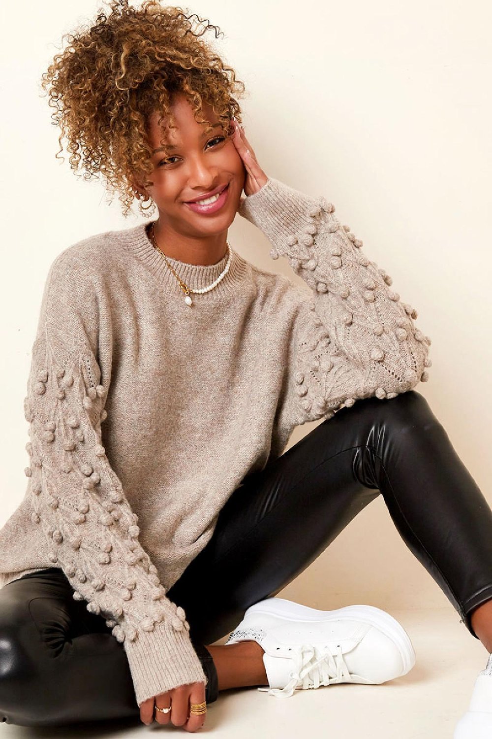 Pullover mit gepunkteten Details Schwarz S/M h5Bild2